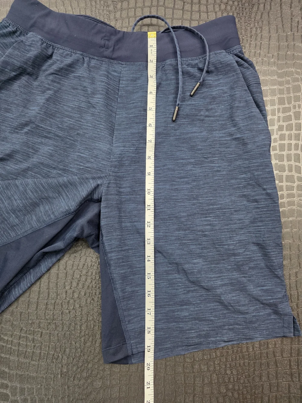 Lululemon T.H.E. Short 9